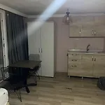Ryn Prestij Hotel