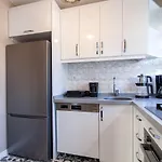 Modern Flat Close To Istiklal Street With Balcony