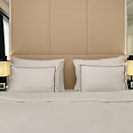 Gleam Collection Hotel