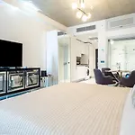 Splendid Residence Flat With City View In Bomonti