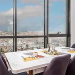 Charming Flat With City View In Atasehir