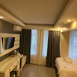 Lazz City Hotel