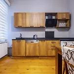Refreshing And Central Apartment In Beyoglu