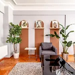Gorgeous Flat With Lovely Balcony In Nisantasi