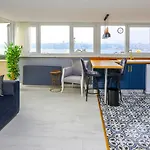 Vibrant Flat 500 M To Uskudar Ferry Station