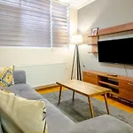 Centrally Located Flat With Balcony In Beyoglu