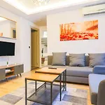 Charming Flat 500 M To Uskudar Ferry Station
