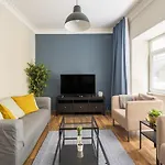 Modern Flat Near Popular Attractions In Beyoglu