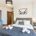 Charming Flat With Gorgeous City View In Atasehir