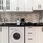Modern Flat Close To Osmanbey Metro Station