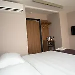 Jurnal Hotel
