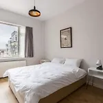 Spacious Apt W/ Amazing Location