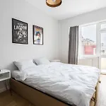 Spacious Apt W/ Amazing Location