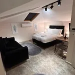 Feridiye Apartments By Azad Homes