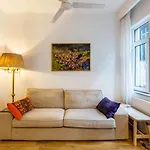 Vibrant Flat In Cihangir With Central Location