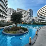 Luxury Residence Flat In The City Center