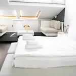 Sleek And Central Duplex House In Beyoglu