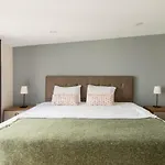 Exquisite Flat With Terrace In Nisantasi