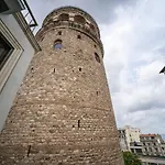 Historic 2 Bedroom Galata Apt-Heart Of Istanbul Kuledibi 1