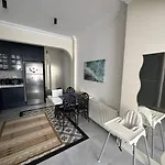 Center Of City In Besiktas 2 Plus 1 With 2 Bathroom And 3 Air Conditioner
