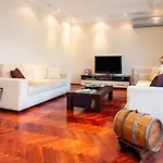 Bright And Central Flat In Kadikoy With Balcony
