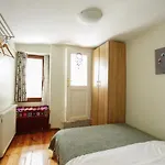 Superb Flat With Backyard In Cihangir Beyoglu