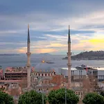 Superb Flat With Backyard In Cihangir Beyoglu