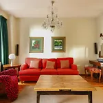 Superb Flat With Backyard In Cihangir Beyoglu