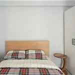 Fully Renovated Modern Apartment