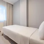 Central Flat 800 M To Cevahir Mall In Sisli