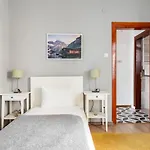 Charming Flat Near Bagdat Street In Kadikoy