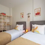 Modern Flat With Central Location Near Nisantasi