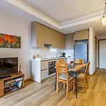 Modern Studio Flat With City View In Sariyer