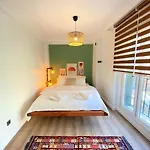 Tiyoho - Modern & Cozy Apartment In Beyoglu, Brand New Apartment
