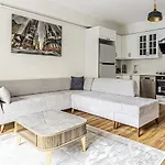 Central And Modernly Furnished Flat In Sisli