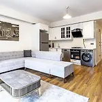 Comfy Flat In Sisli With Central Location