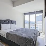 Modern Flat In Kagithane With Balcony