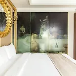 Charming Studio In Historic Mansion In Beylerbeyi
