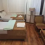 Reyna Suite