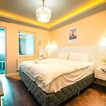 Cihangir Vav Suites