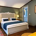 Loka Suites