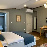 Loka Suites