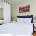 Charming Flat Near Taksim Square In Inonu Sisli