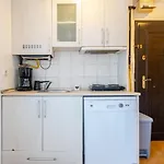 Chic Studio Flat Near Trendy Locations In Beyoglu