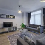 Azad Homes Bomonti