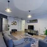 Azad Homes Bomonti