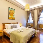 Enchanting Flat In Beyoglu With Bosphorus View