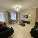 City Center Apartment, Sisli, Near Metro