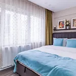 Cozy And Compact Flat In Central Sisli