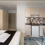 Cozy & Comfy Studio At Beyoglu - 41